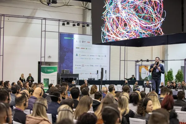 INOVAÇÃO:  Hora 193 tem início com palestra e lançamento de livro 