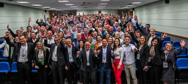 SICREDI UNIÃO PR/SP: Em Brasília, cooperativa reúne colaboradores em encontro anual