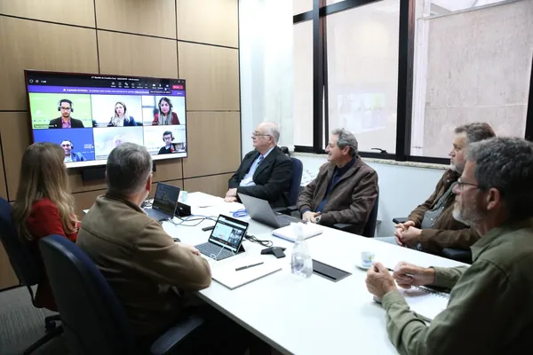 SESCOOP/PR: Conselho Fiscal realiza reunião em Curitiba