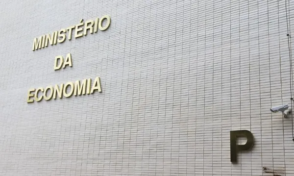 ECONOMIA I: Governo bloqueia mais R$ 2,635 bilhões do Orçamento