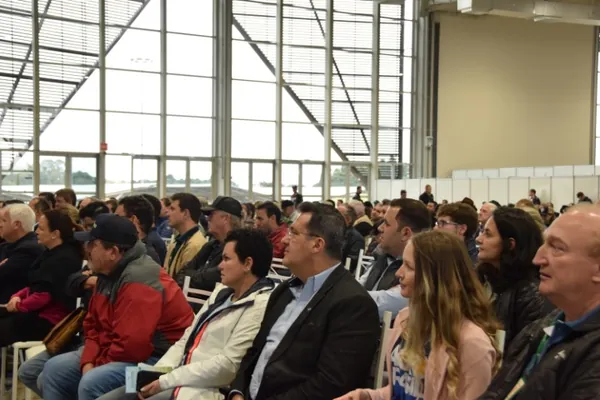AGRÁRIA: Primeiro dia do WinterShow 2022 reúne mais de 1.500 pessoas