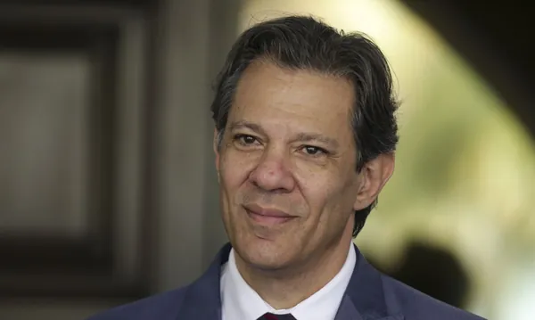 ECONOMIA: Haddad defende que desoneração da folha seja discutida junto com IR