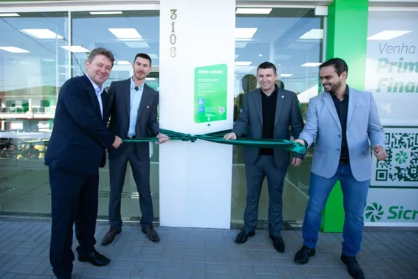 CRÉDITO: Sicredi inaugura agência em Campina do Simão