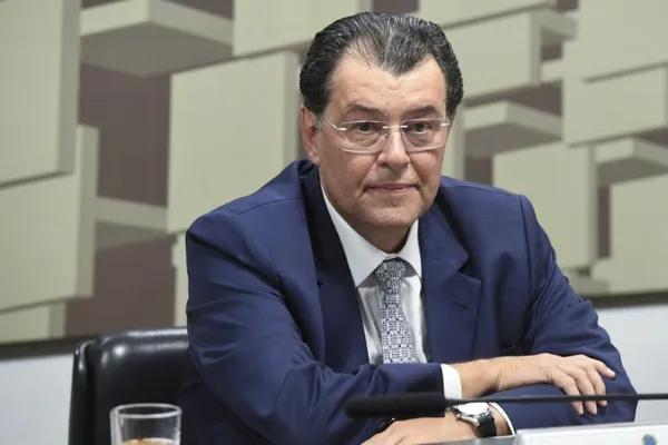 REFORMA TRIBUTÁRIA: Sistema OCB defende ato cooperativo em reunião com Eduardo Braga