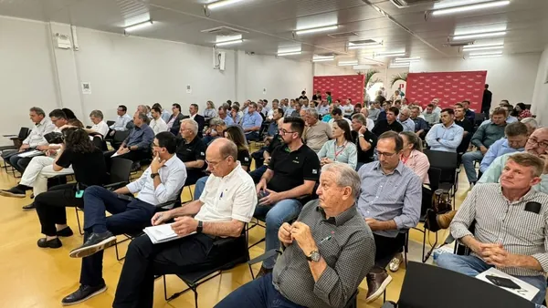 ENCONTROS DE NÚCLEOS: Reunião em Assis Chateaubriand é prestigiada por 120 lideranças do Oeste do Paraná