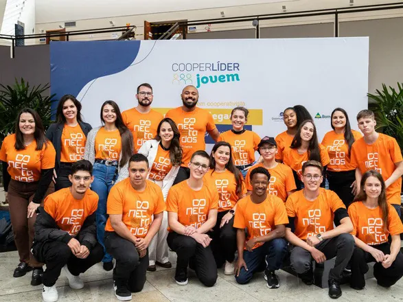 Cresol participa do Cooperl&iacute;der Jovem 2024 com Juventude Conectada
