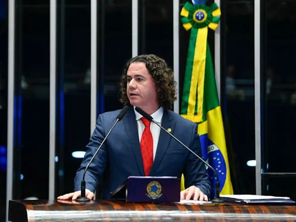 Modificado no Senado, projeto que incentiva combustíveis do futuro volta à Câmara