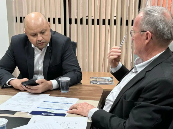 Ricken recebe a visita do presidente da Fiep, Edson Vasconcelos