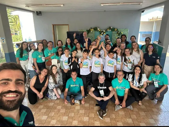 Comitiva do Sicoob visita Cooperativas Mirins apadrinhadas pelo Metropolitano