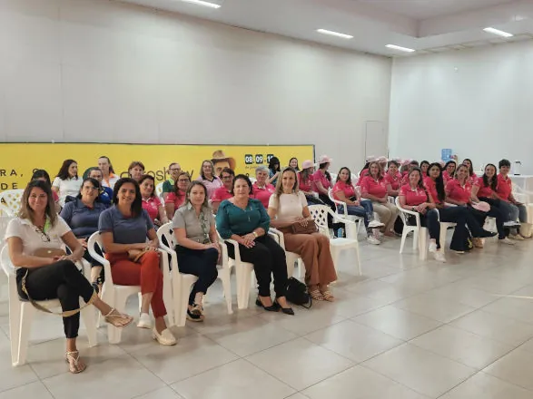 Copagril recebe o n&uacute;cleo feminino da Cooperativa Coprossel