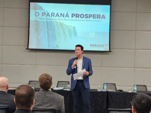 País cresce com produtividade e infraestrutura, afirma secretário Guto Silva
