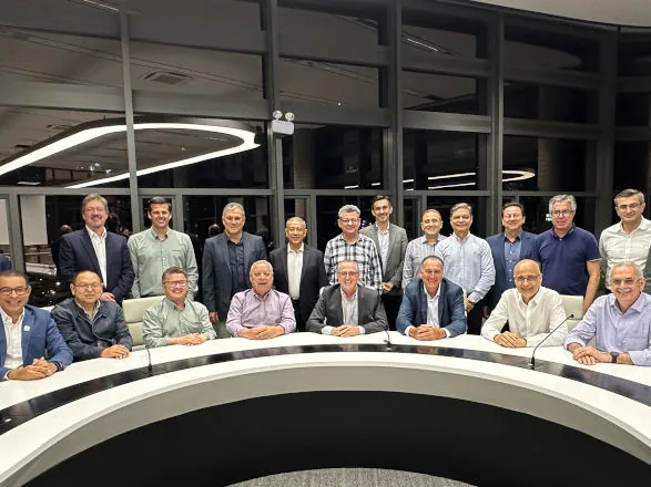 Lideran&ccedil;as das maiores cooperativas de cr&eacute;dito do Brasil se re&uacute;nem para discutir futuro do setor 