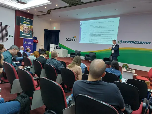 ComunicaCoop termina com destaque para força do Cooperativismo no Paraná