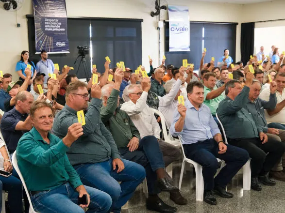 C.Vale deixa de cobrar conta capital do associado