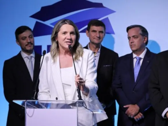Tania Zanella toma posse como presidente do IPA