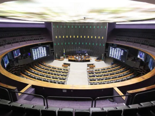 Câmara retoma votações nesta terça-feira com 11 projetos em pauta