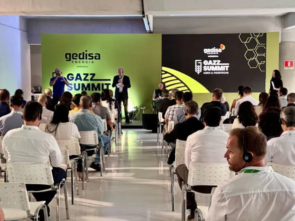 Presidente do Sistema Ocepar participa do GazzSummit, dentro da programação do Smart City Expo Curitiba