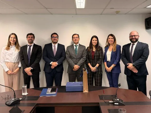 AGU recebe Sistema OCB para debater licitações públicas