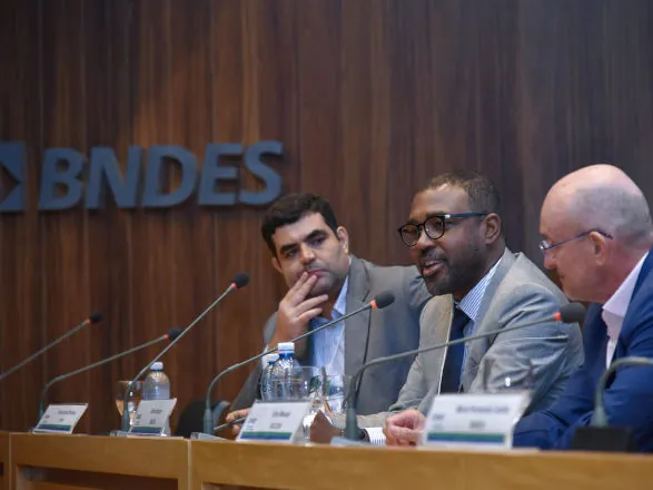 Seminário BNDES: cooperativismo de crédito é pilar de desenvolvimento