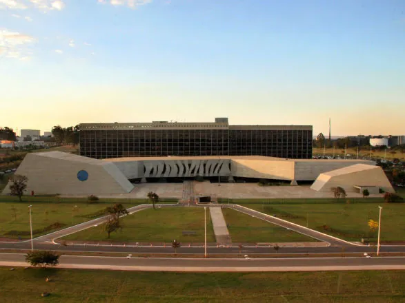 STJ reconhece natureza extraconcursal de créditos entre cooperativas de crédito e seus associados