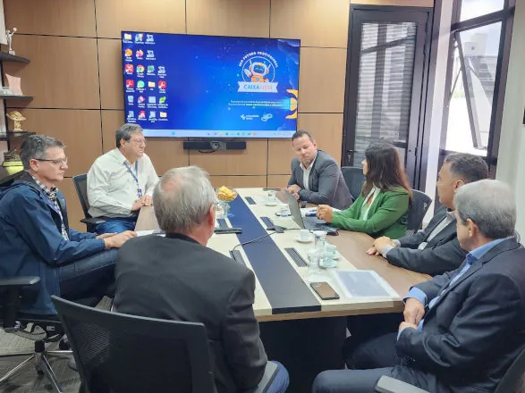 Sistema Ocepar e representantes da Caixa discutem alternativas de investimento para o agronegócio e cooperativas