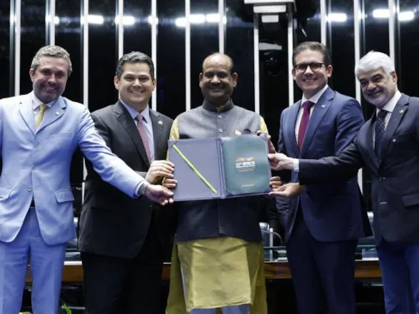 Parlamentares do Brics querem reforma das instituições internacionais e uma governança global justa