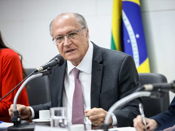 Reunião com Alckmin trata sobre medidas econômicas e COP30