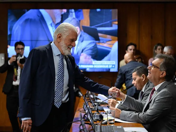 Isenção de IR até dois salários mínimos vai a Plenário