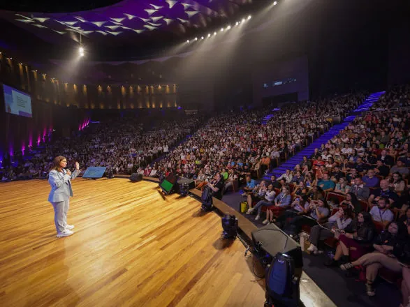IA no Canva, vendas na Shein, criador do "Méqui" e saúde mental estão entre as palestras da Feira do Empreendedor
