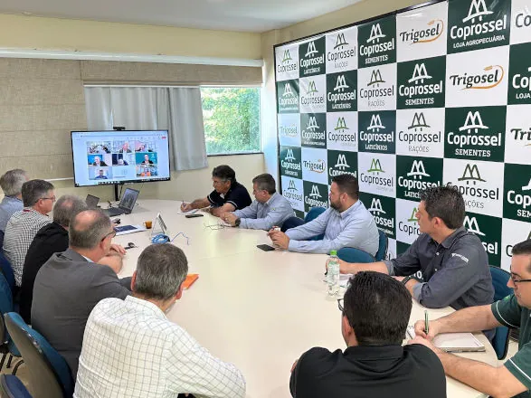 Cooperativas alinham estratégias para reestruturação de Rio Bonito do Iguaçu