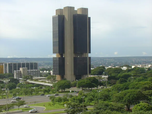 Copom reduz taxa Selic para 14,25% ao ano