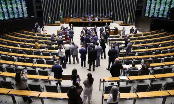 Câmara aprova MP que libera R$ 15 bilhões para exportadores e agroindústrias afetados por tarifaço