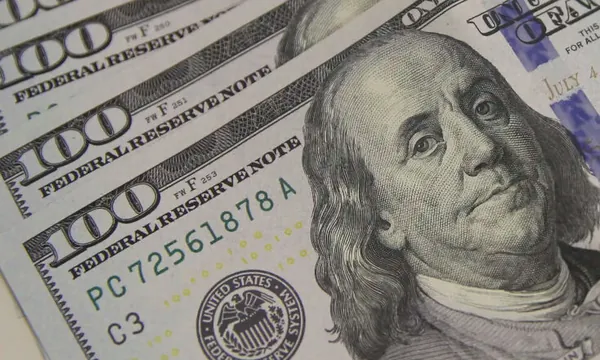 FMI eleva projeção para PIB do Brasil, mas prevê desaceleração em 2027