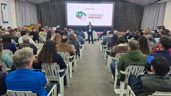 Eficiência e sucessão familiar reúnem 400 participantes na Colônia Witmarsum