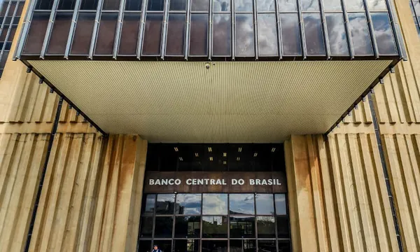 Copom inicia reunião que definirá taxa básica de juros