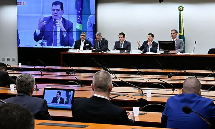 legislativo 04 08 2026