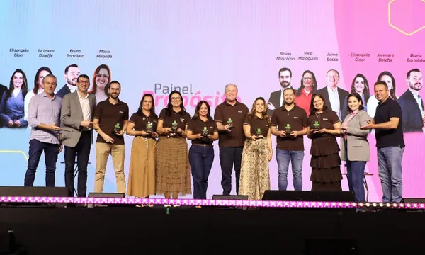 Encontro celebra 10 anos dos Comitês Jovem e Mulher da Sicredi Vale do Piquiri Abcd PR/SP