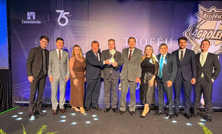 Sicredi conquista pela 16ª vez o Troféu Agroleite na categoria Agente Financeiro