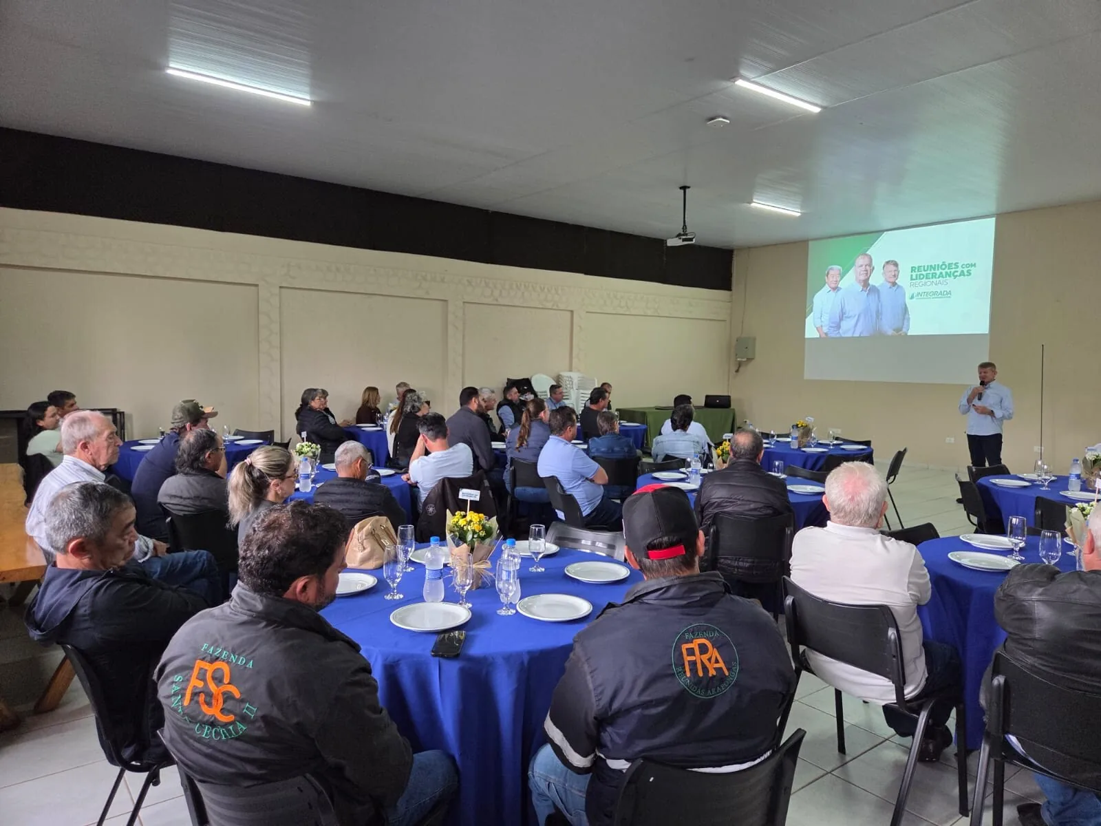 Lideranças regionais de Arapongas (PR) participam de reunião com a direção da Integrada