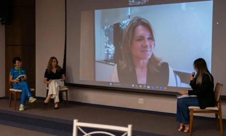 Tania Zanella destaca liderança e cooperação em encontro de mulheres