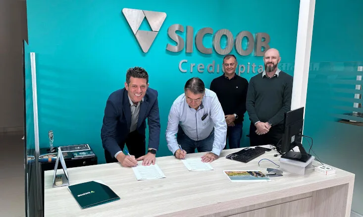 Sicoob Credicapital e Coprossel firmam intercooperação para fortalecer produtores rurais da região