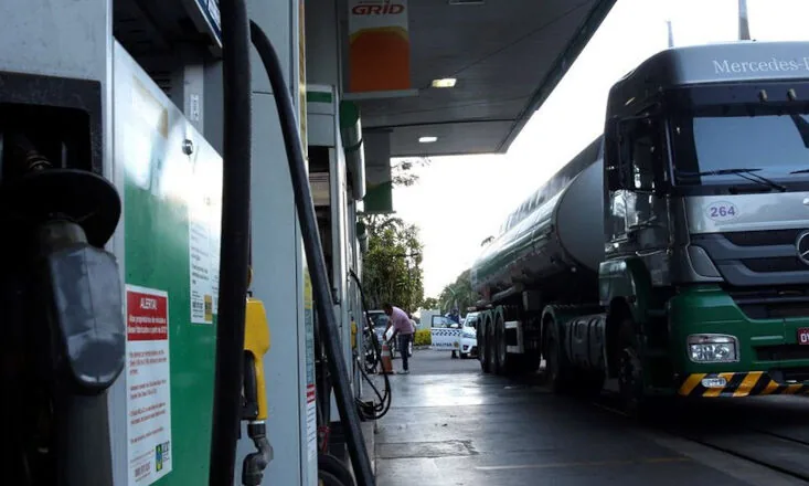 Medida provisória estende subsídio para baratear diesel