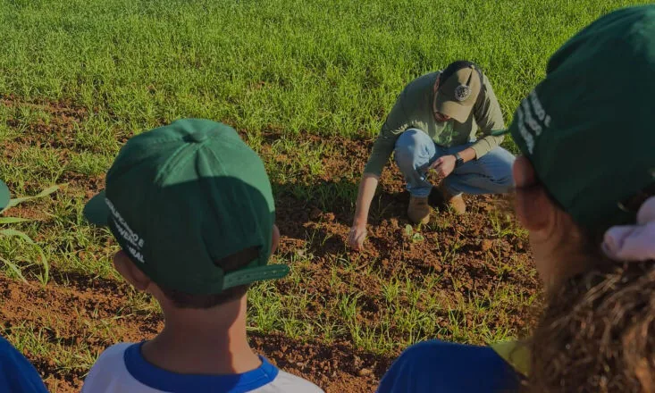 Capal recebe estudantes em ações de aproximação com a comunidade 
