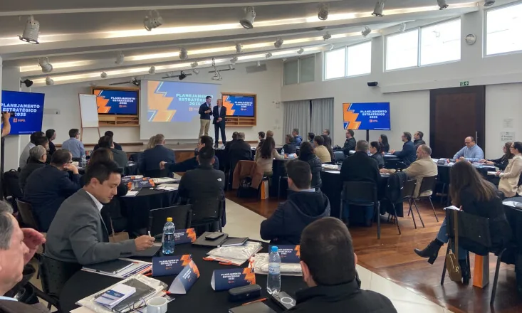 Sistema Ocepar apresenta trajetória e perspectivas do cooperativismo em reunião de Planejamento Estratégico da Copel