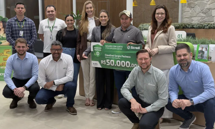Sicredi entrega prêmio de R$ 50 mil a associado de Palotina (PR)