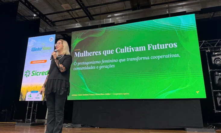 Sicredi marca presença no WinterShow 2026 e fortalece relacionamento com o agro regional