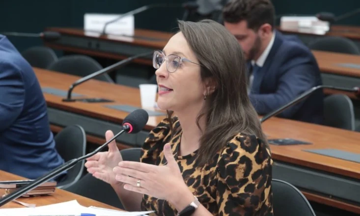 Projeto define regras para trabalho cooperado em assist&ecirc;ncia domiciliar &agrave; sa&uacute;de