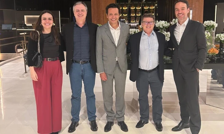 Credicoamo marca presen&ccedil;a em confer&ecirc;ncia da Swiss Re com lideran&ccedil;as globais do setor de seguros