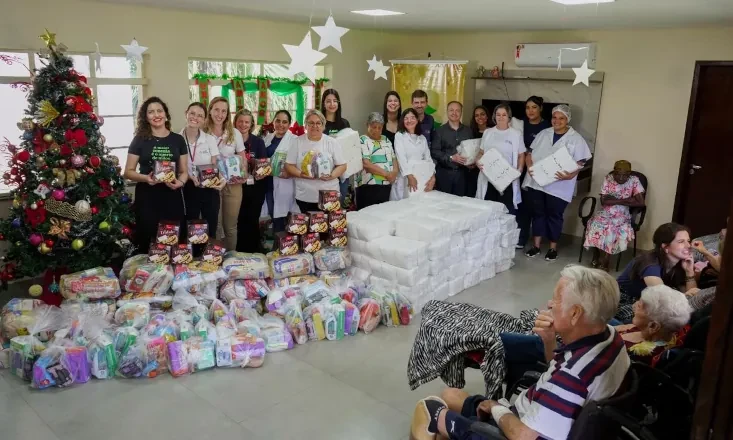 Sicredi Dexis arrecada doa&ccedil;&otilde;es para dezenas de entidades sociais em campanha de Natal