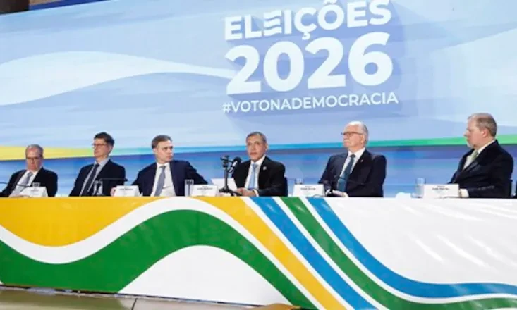 Presidente do TSE anuncia reelei&ccedil;&atilde;o de Lula